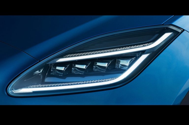 Jaguar E-Pace 2021: immagini ufficiali