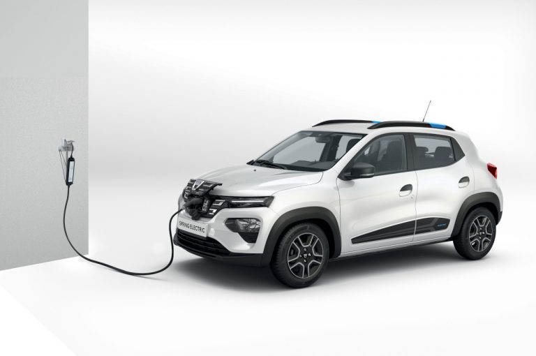 Dacia Spring per car sharing: immagini ufficiali