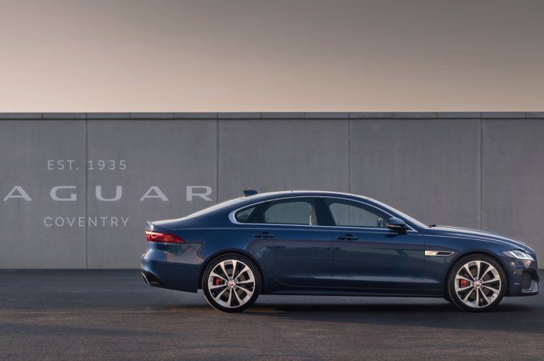 Jaguar XF 2021: immagini ufficiali