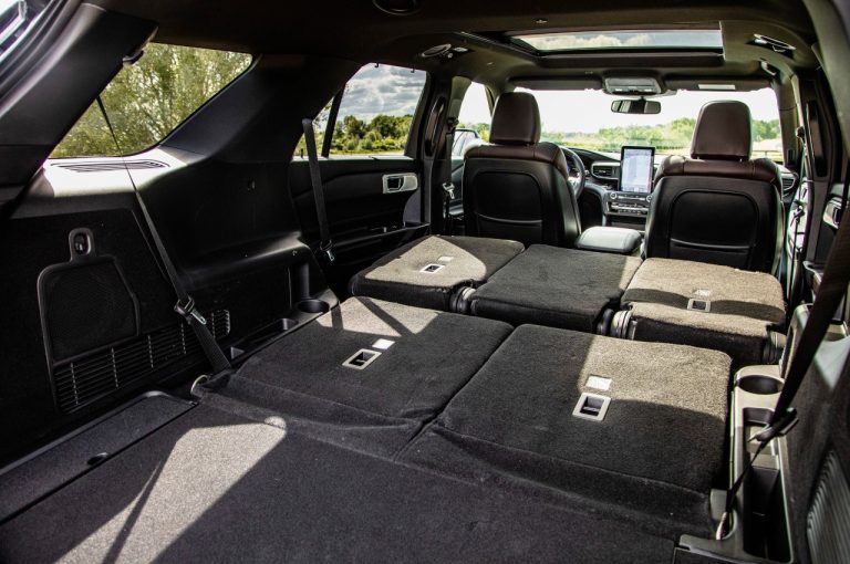 Ford Explorer Plug-in Hybrid 2020: immagini ufficiali