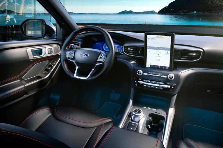 Ford Explorer Plug-in Hybrid 2020: immagini ufficiali