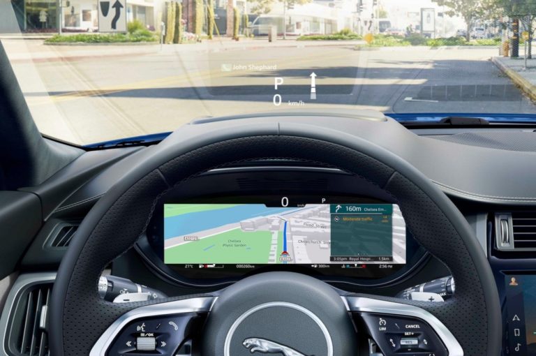 Jaguar E-Pace 2021: immagini ufficiali