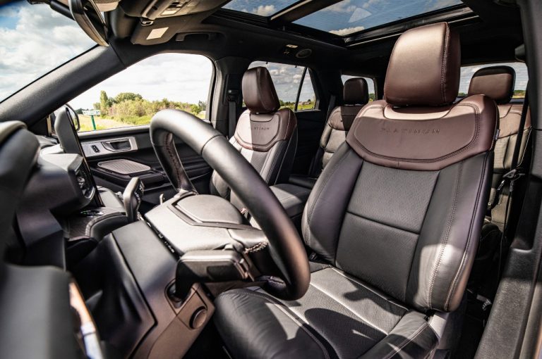 Ford Explorer Plug-in Hybrid 2020: immagini ufficiali