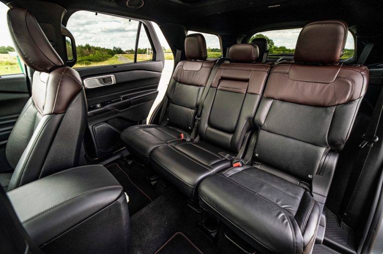 Ford Explorer Plug-in Hybrid 2020: immagini ufficiali