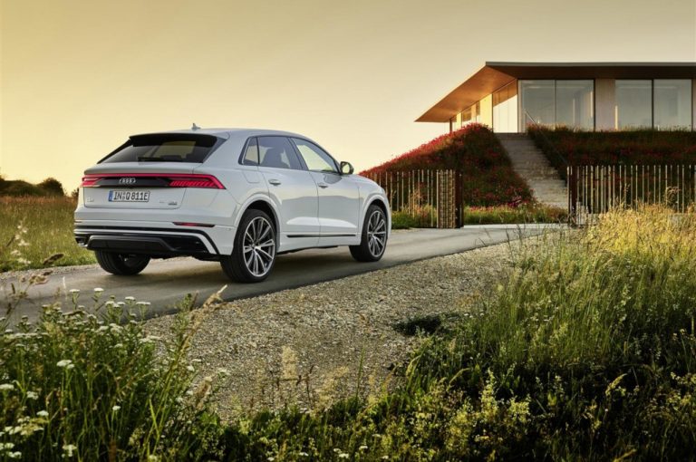Audi Q8 TFSI e quattro 2021: immagini ufficiali