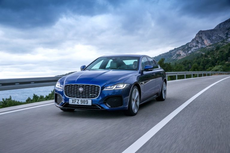 Jaguar XF 2021: immagini ufficiali