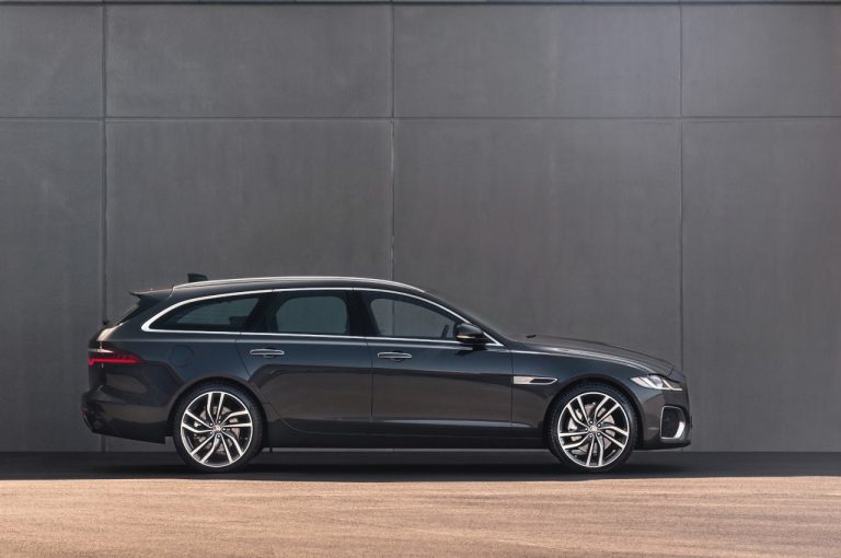 Jaguar XF 2021: immagini ufficiali