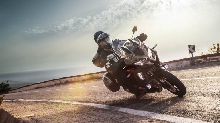Kawasaki Versys 1000 S e SE MY 2021: immagini ufficiali