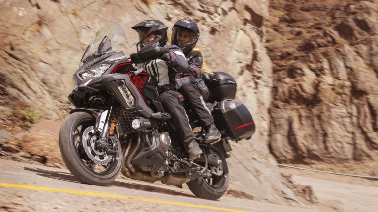 Kawasaki Versys 1000 S e SE MY 2021: immagini ufficiali