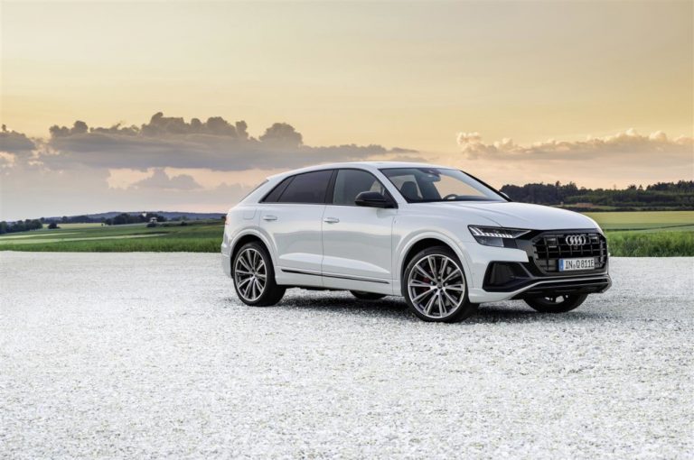Audi Q8 TFSI e quattro 2021: immagini ufficiali