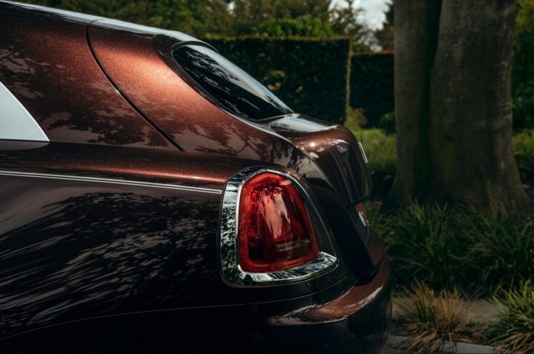 Niels Van Roij Design Silver Spectre Shooting Brake 2020