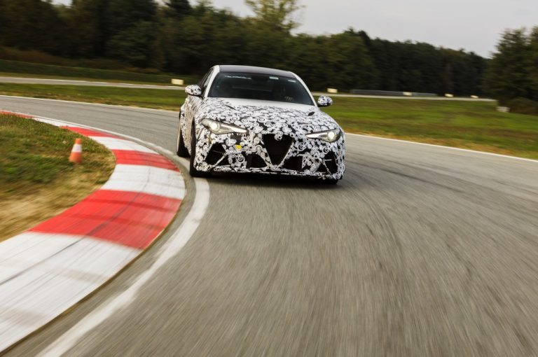 Alfa Romeo Gta, test a Balocco con Räikkönen e Giovinazzi