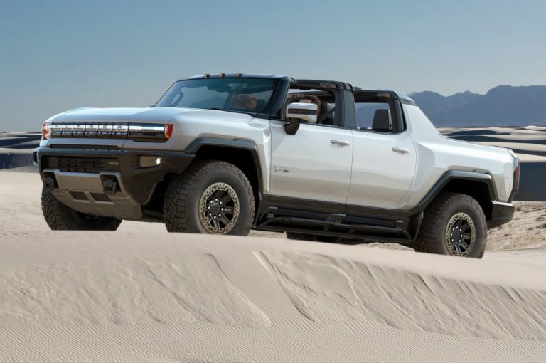 GMC Hummer EV: immagini ufficiali