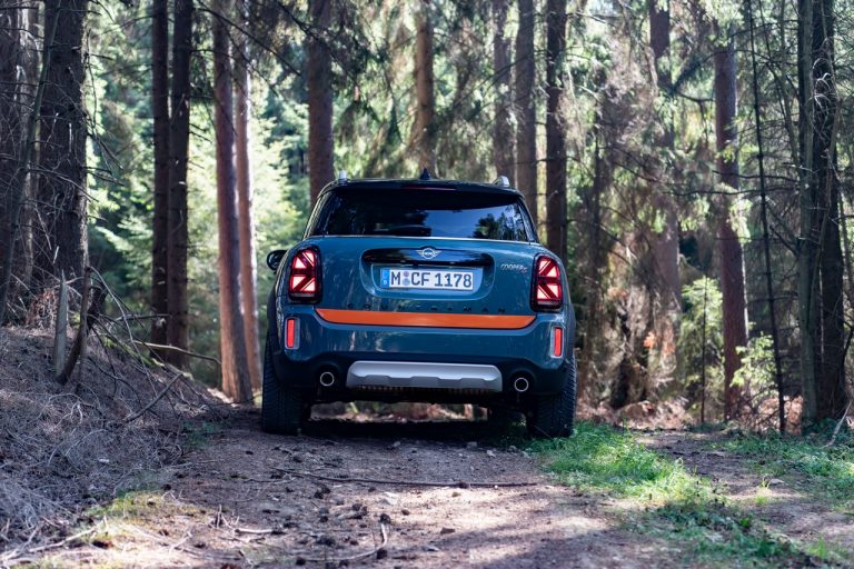 Mini Countryman by X-raid: immagini ufficiali