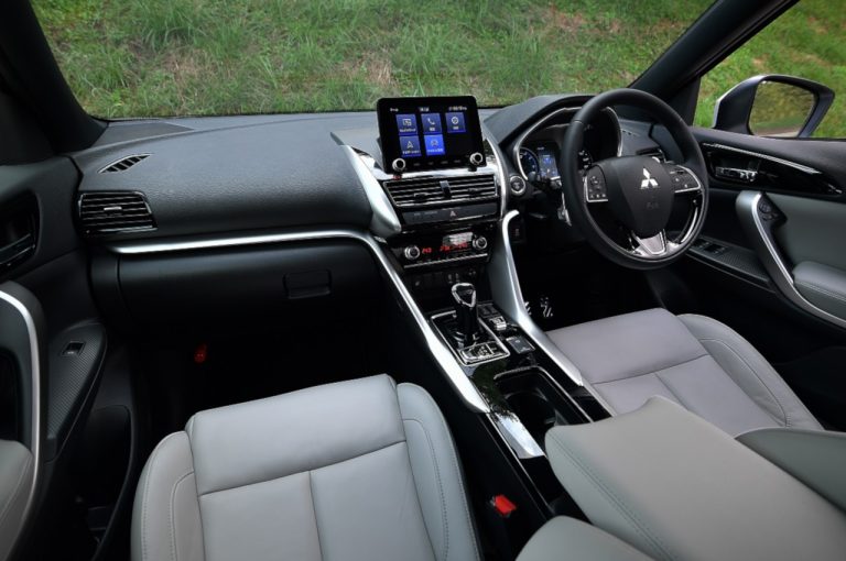 Mitsubishi Eclipse Cross 2021: immagini ufficiali