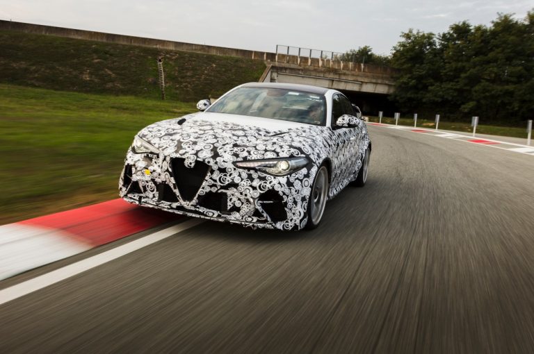 Alfa Romeo Gta, test a Balocco con Räikkönen e Giovinazzi