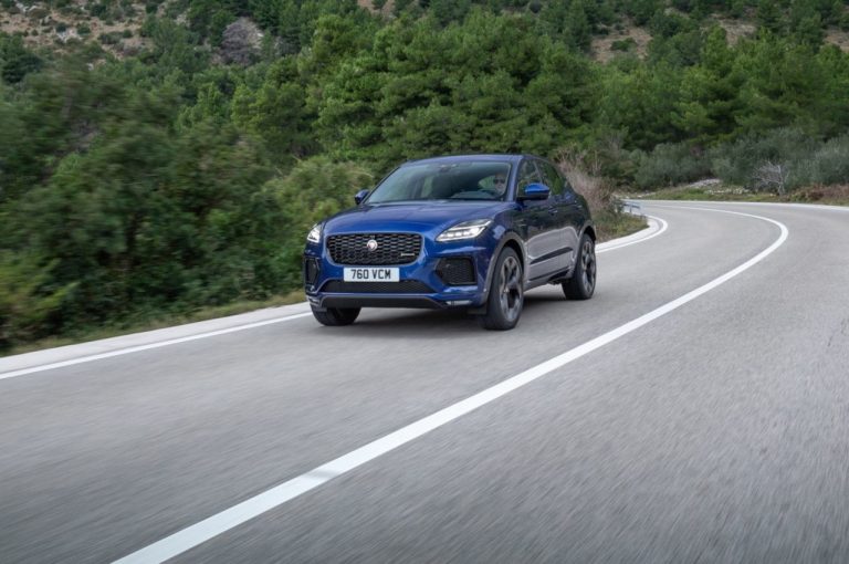 Jaguar E-Pace 2021: immagini ufficiali