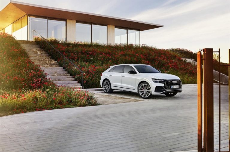 Audi Q8 TFSI e quattro 2021: immagini ufficiali