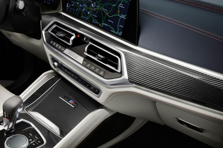 Bmw X5M e Bmw X6M Competition 2021: immagini ufficiali