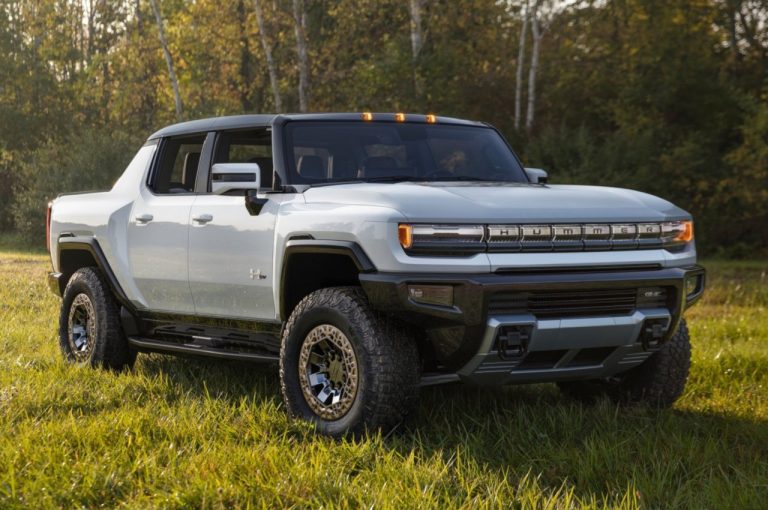 GMC Hummer EV: immagini ufficiali