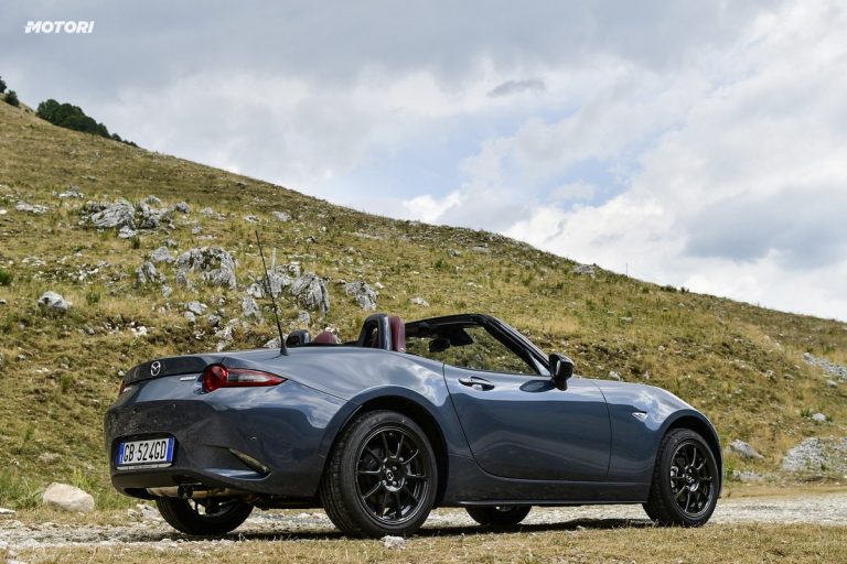 Mazda MX-5 1.5 Polymetal: la prova su strada