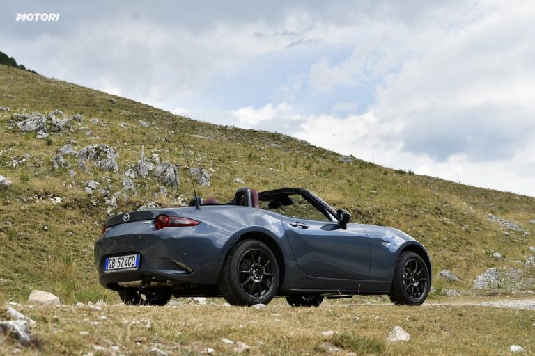 Mazda MX-5 1.5 Polymetal: la prova su strada