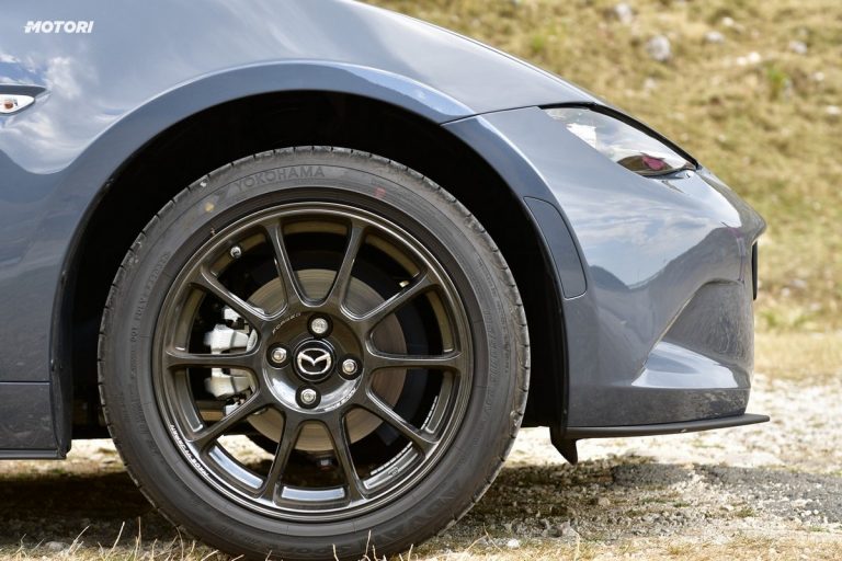 Mazda MX-5 1.5 Polymetal: la prova su strada