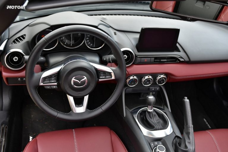 Mazda MX-5 1.5 Polymetal: la prova su strada