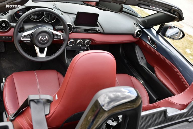 Mazda MX-5 1.5 Polymetal: la prova su strada