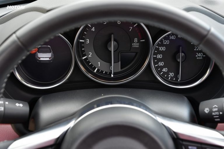 Mazda MX-5 1.5 Polymetal: la prova su strada