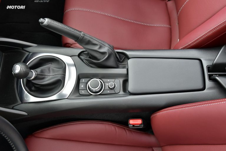 Mazda MX-5 1.5 Polymetal: la prova su strada