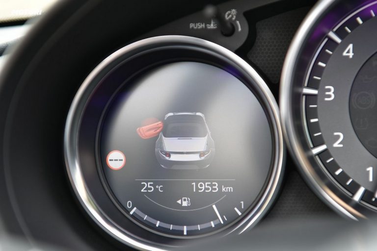 Mazda MX-5 1.5 Polymetal: la prova su strada