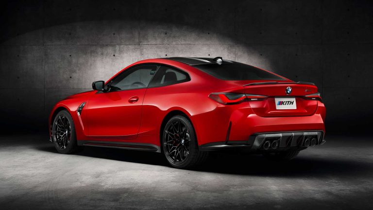 BMW M4 Competition x Kith: 150 esemplari glamour