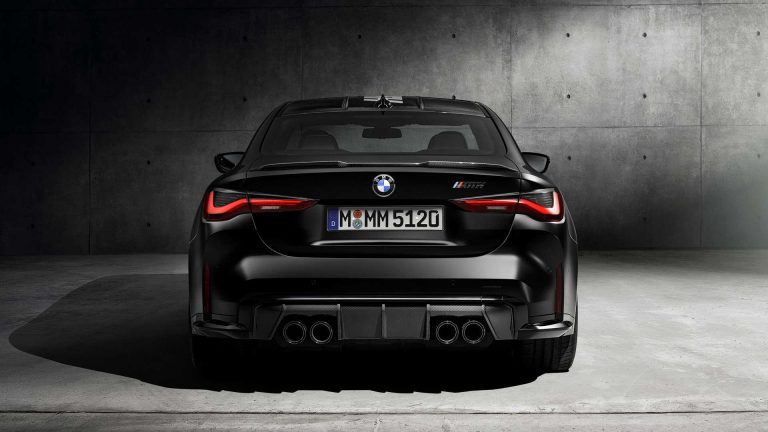 BMW M4 Competition x Kith: 150 esemplari glamour