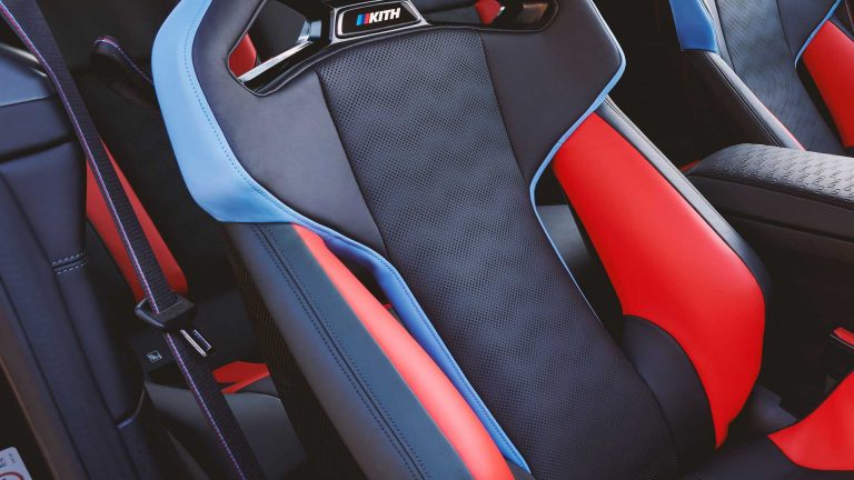 BMW M4 Competition x Kith: 150 esemplari glamour