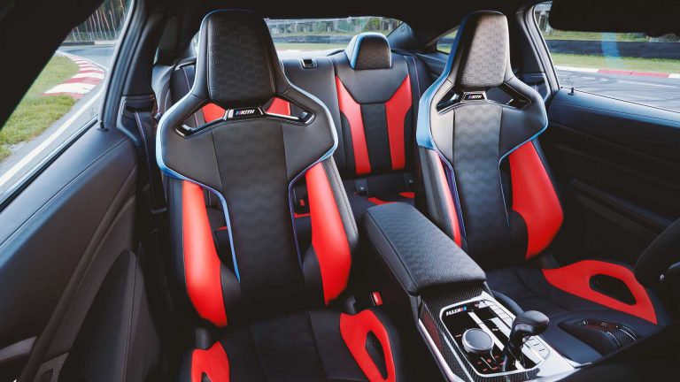 BMW M4 Competition x Kith: 150 esemplari glamour
