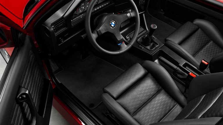 BMW M4 Competition x Kith: 150 esemplari glamour