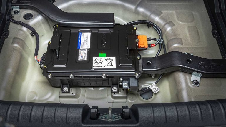 Kia Stonic restyling: immagini ufficiali