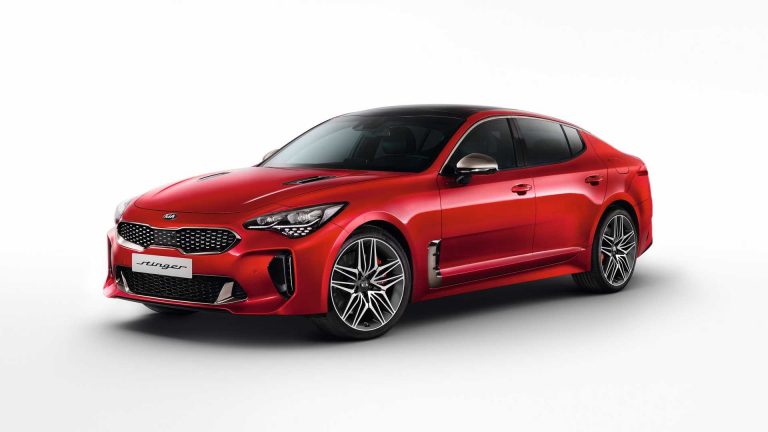 Kia Stinger restyling: immagini ufficiali