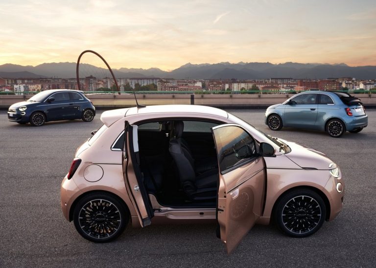 Fiat 500 3+1 elettrica: immagini ufficiali