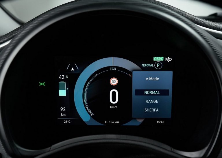 Fiat 500 3+1 elettrica: immagini ufficiali