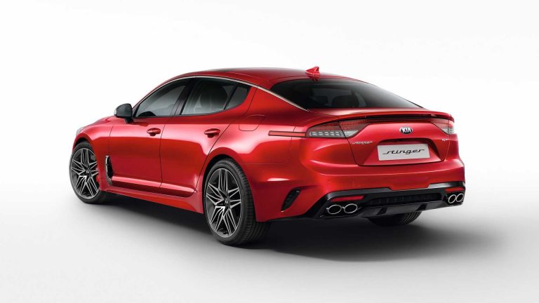 Kia Stinger restyling: immagini ufficiali