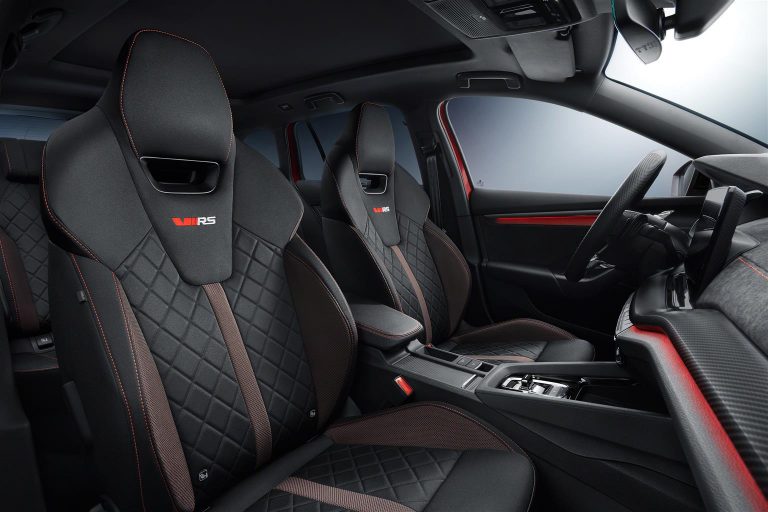 Skoda Octavia Scout e Octavia RS: immagini ufficiali