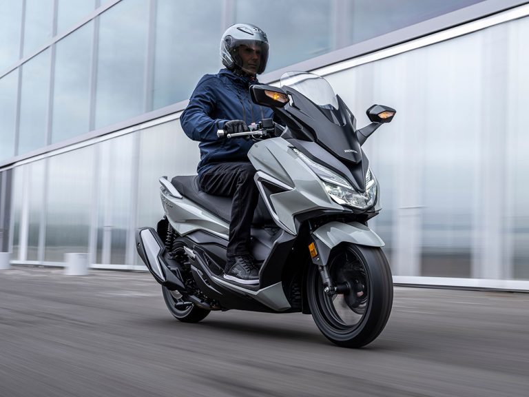 Nuovi Honda Forza 125, 350 e 750: immagini ufficiali