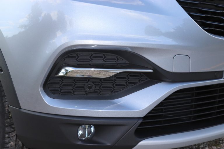 Opel Grandland X 1.2 Innovation AT8: la prova su strada
