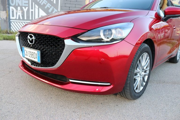 Mazda 2 Skyactiv-G M Hybrid Exceed: la prova su strada