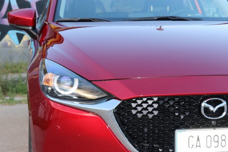 Mazda 2 Skyactiv-G M Hybrid Exceed: la prova su strada