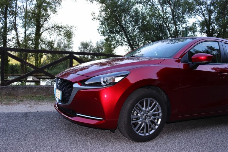 Mazda 2 Skyactiv-G M Hybrid Exceed: la prova su strada