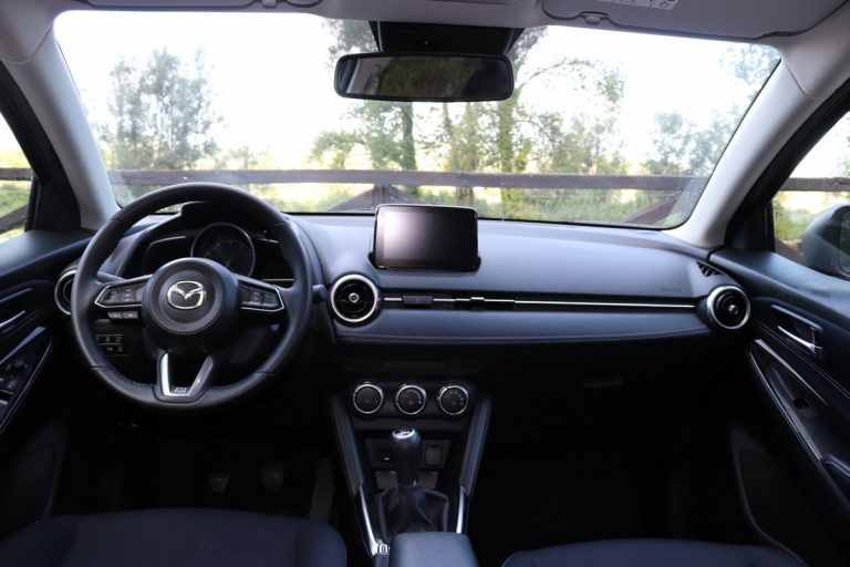 Mazda 2 Skyactiv-G M Hybrid Exceed: la prova su strada