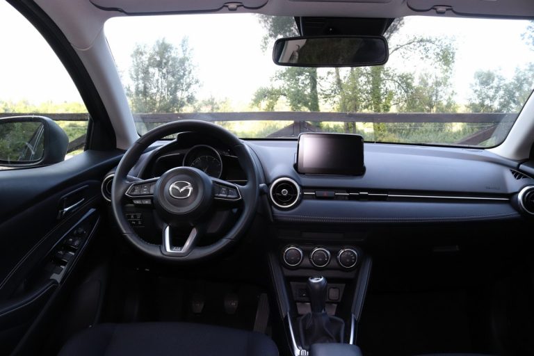 Mazda 2 Skyactiv-G M Hybrid Exceed: la prova su strada